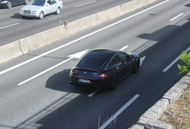 Mercedes-AMG GT 63 S X290