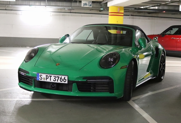 Porsche 992 Turbo Cabriolet