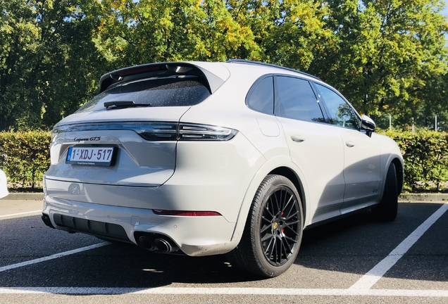 Porsche 9YA Cayenne GTS