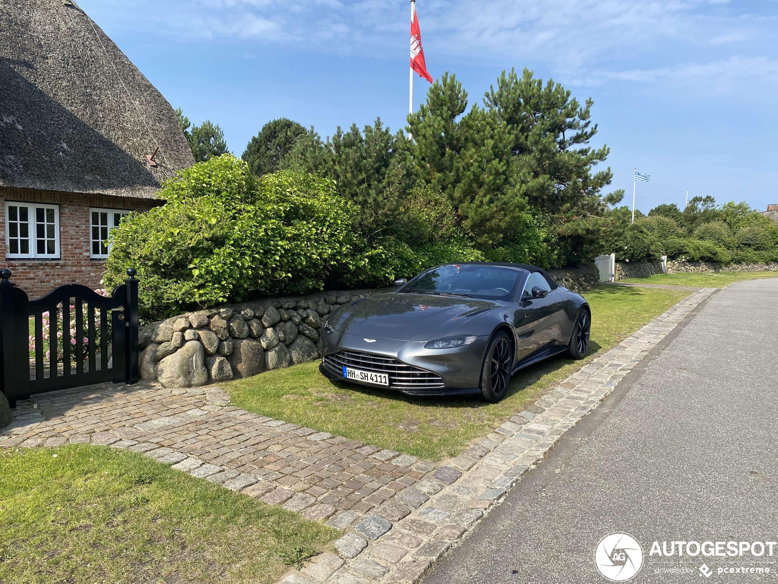 Aston Martin V8 Vantage Roadster 2020