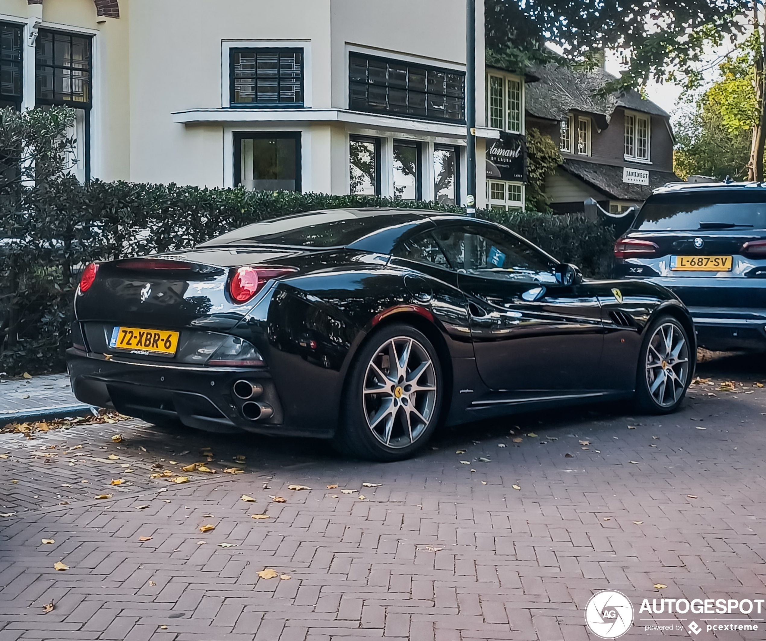 Ferrari California