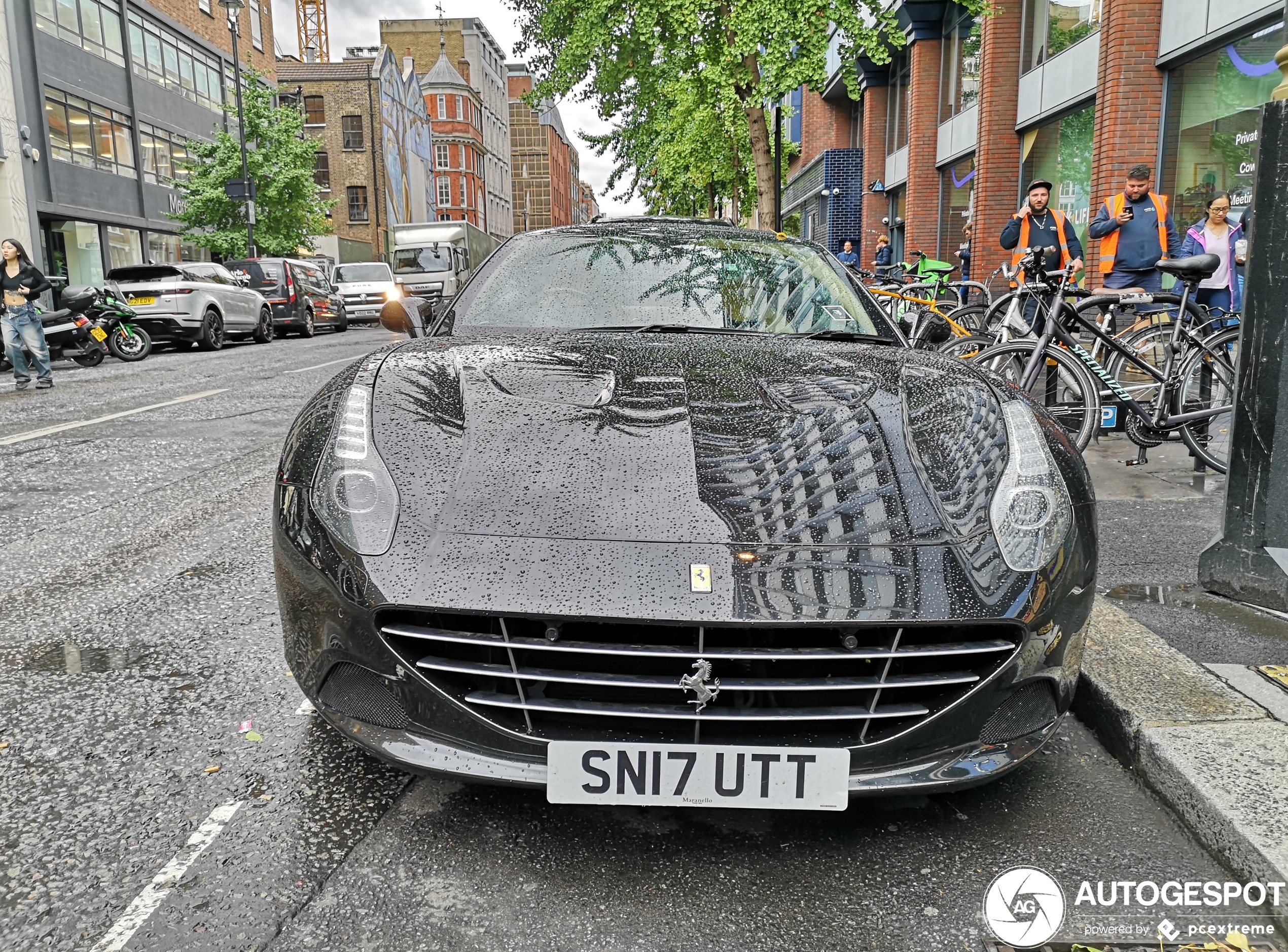 Ferrari California T