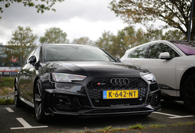 Audi RS4 Avant B9