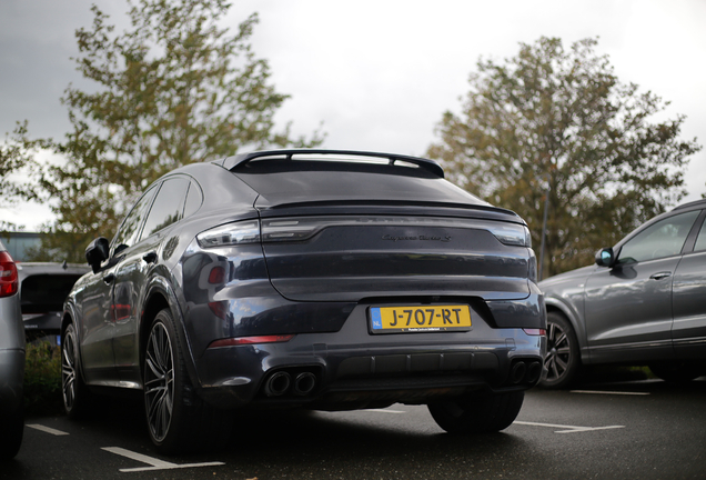 Porsche Cayenne Coupé Turbo S E-Hybrid