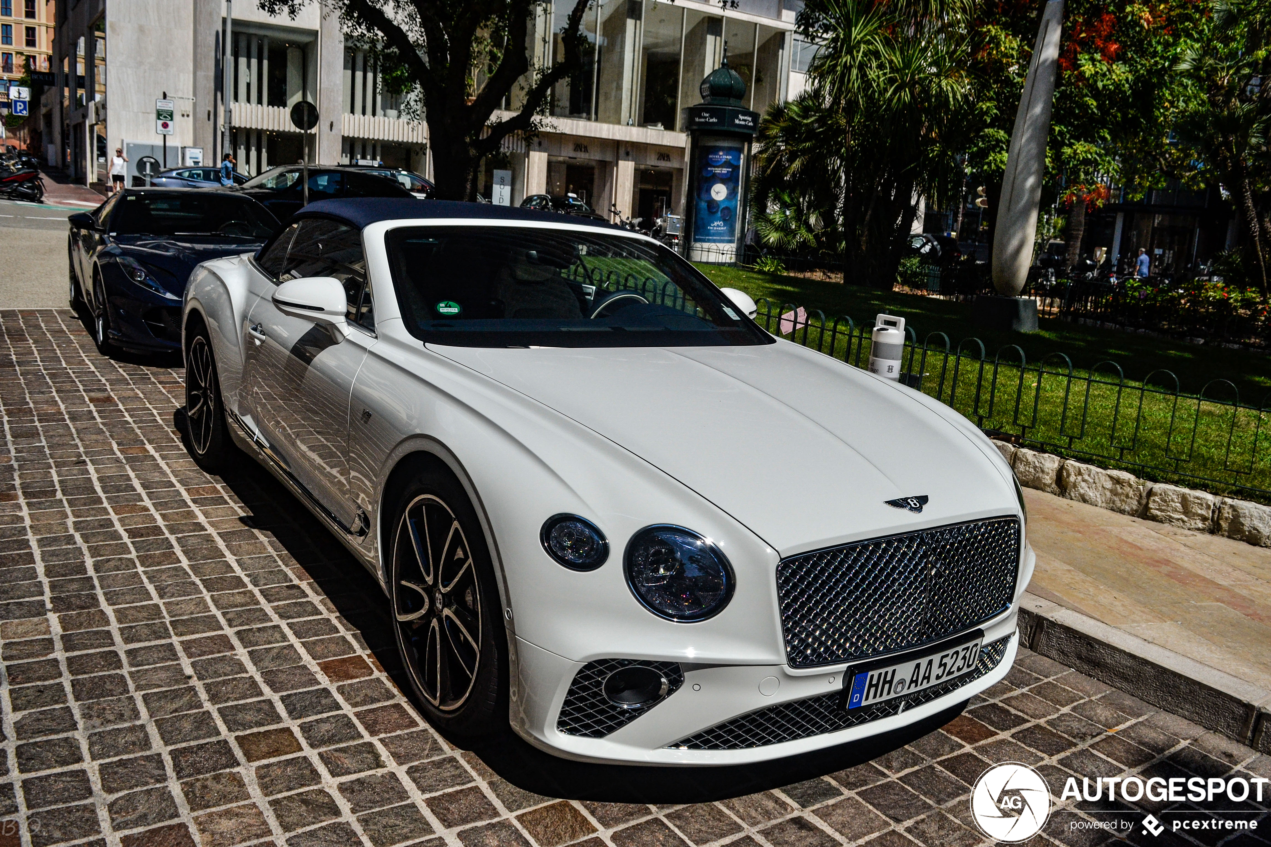 Bentley Continental GTC V8 2020