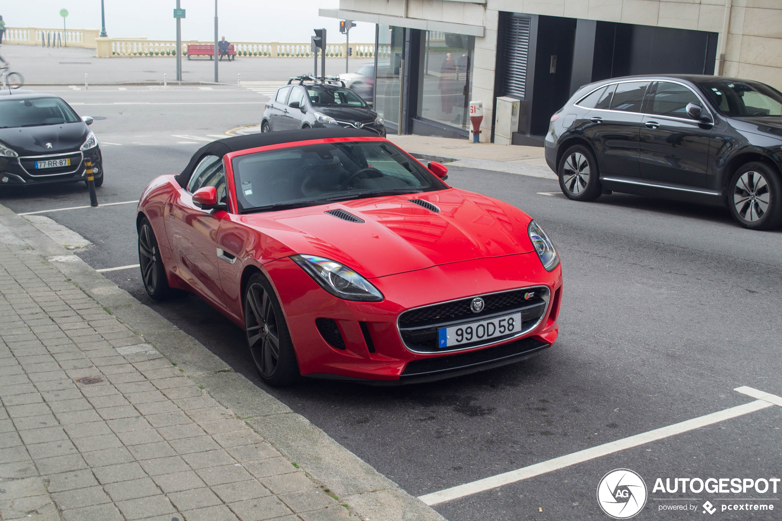 Jaguar F-TYPE S Convertible