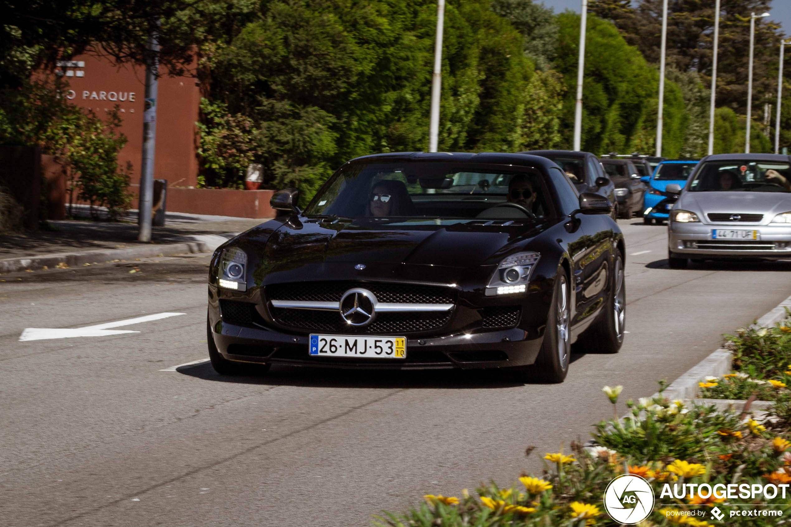 Mercedes-Benz SLS AMG