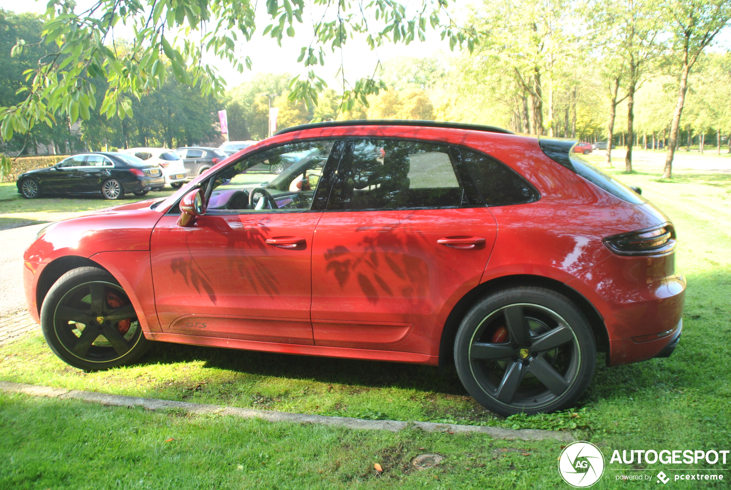 Porsche 95B Macan GTS