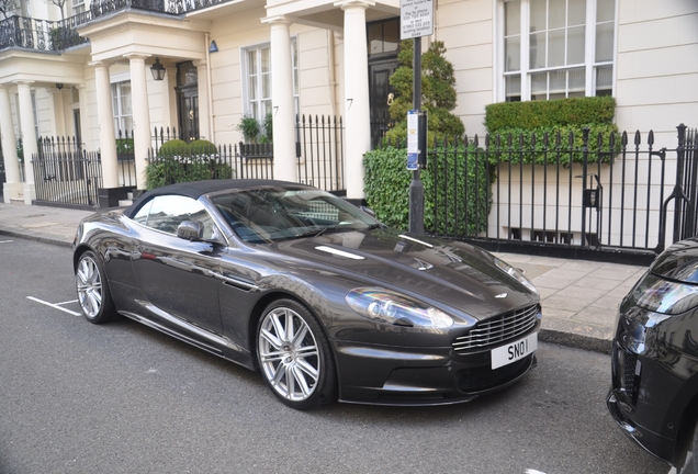 Aston Martin DBS Volante