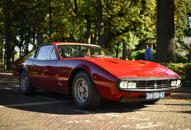 Ferrari 365 GTC/4