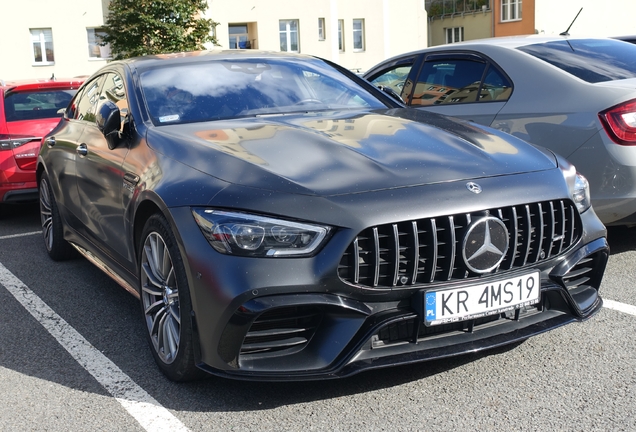 Mercedes-AMG GT 63 X290