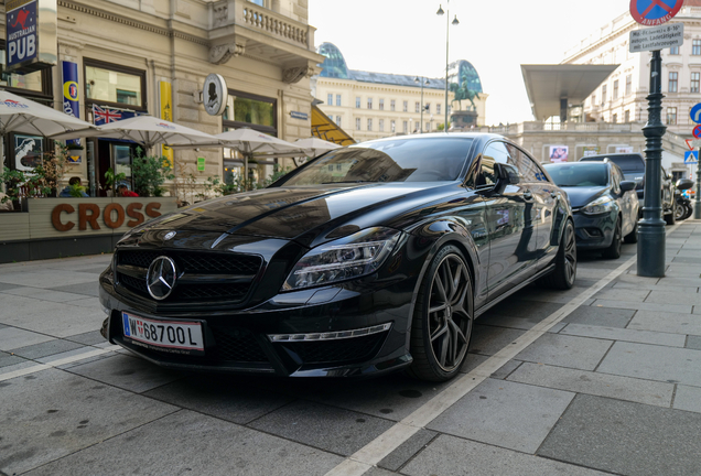 Mercedes-Benz CLS 63 AMG C218