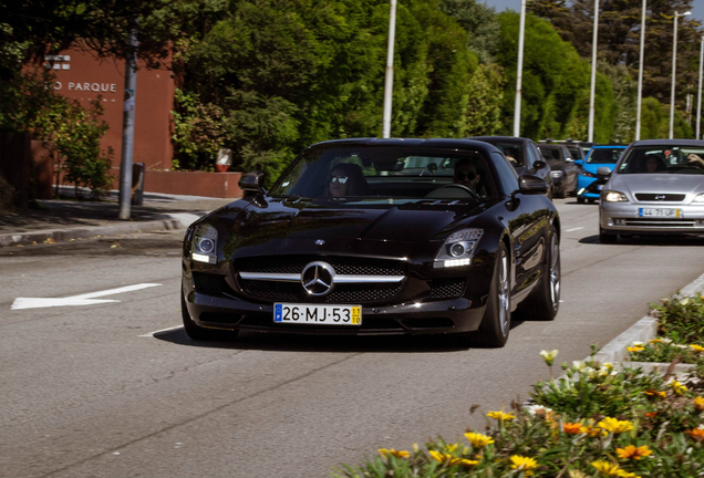 Mercedes-Benz SLS AMG