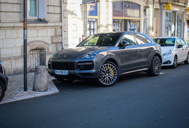 Porsche Cayenne Coupé Turbo S E-Hybrid