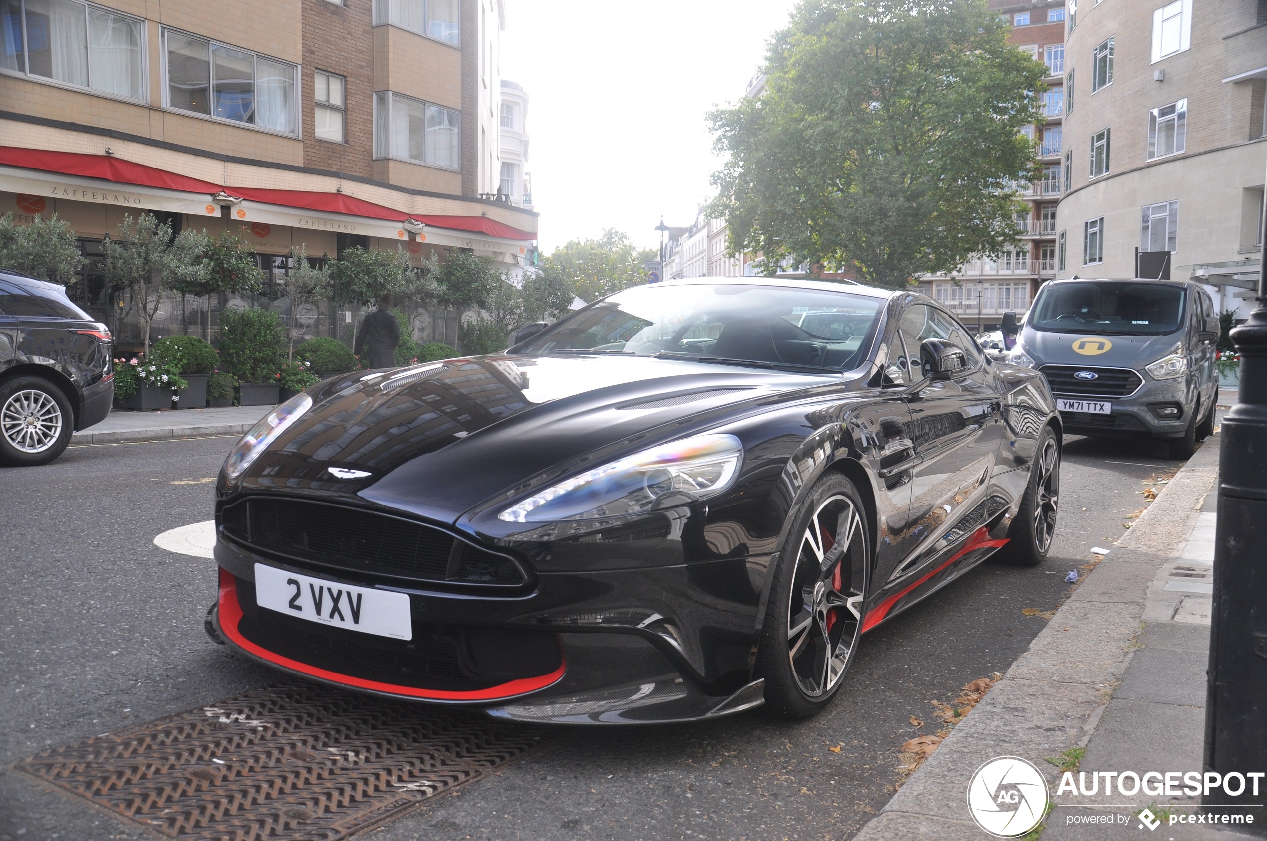 Aston Martin Vanquish S 2017