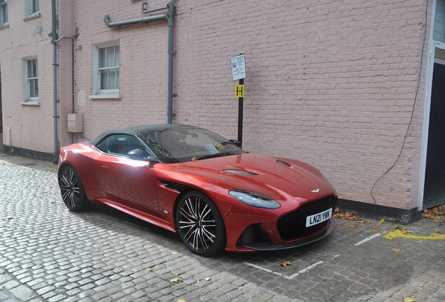 Aston Martin DBS Superleggera Volante