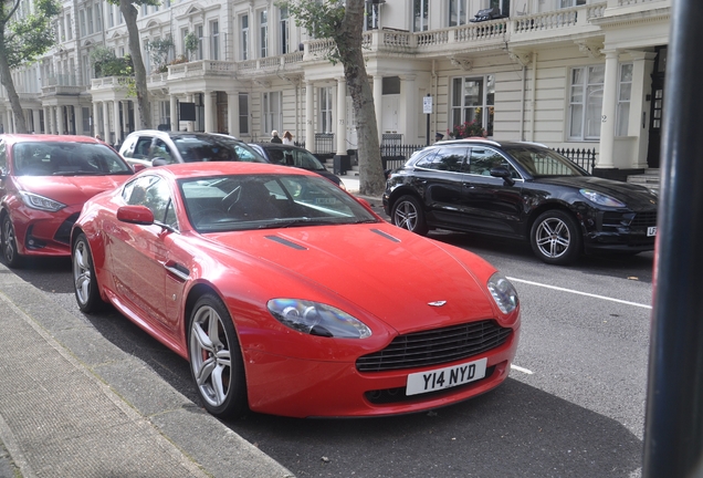 Aston Martin V8 Vantage