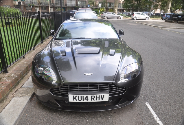 Aston Martin V8 Vantage S