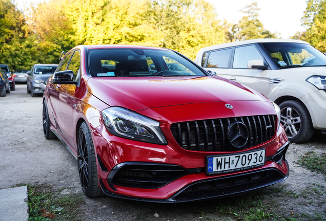 Mercedes-AMG A 45 W176 2015