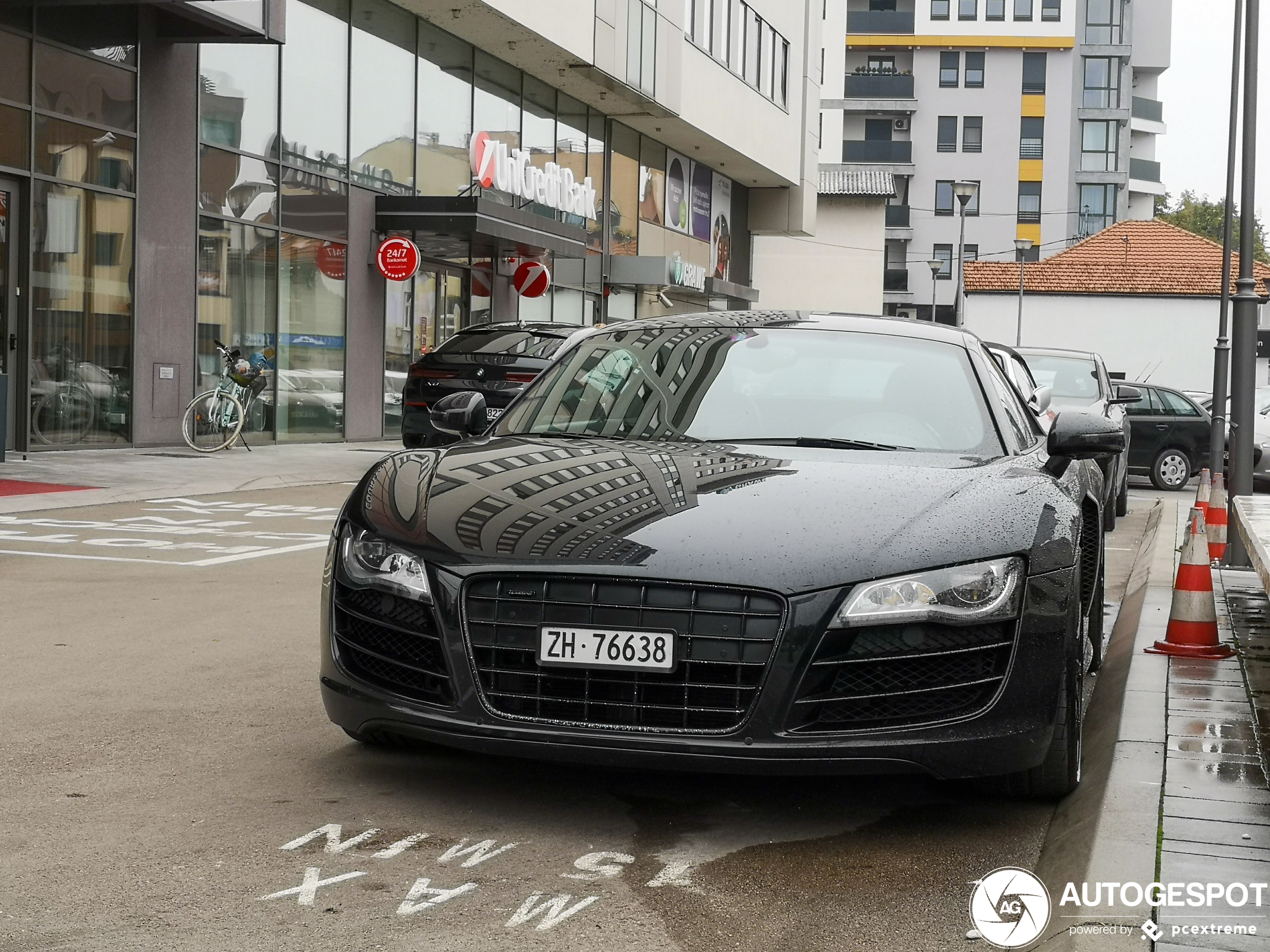 Audi R8 V10