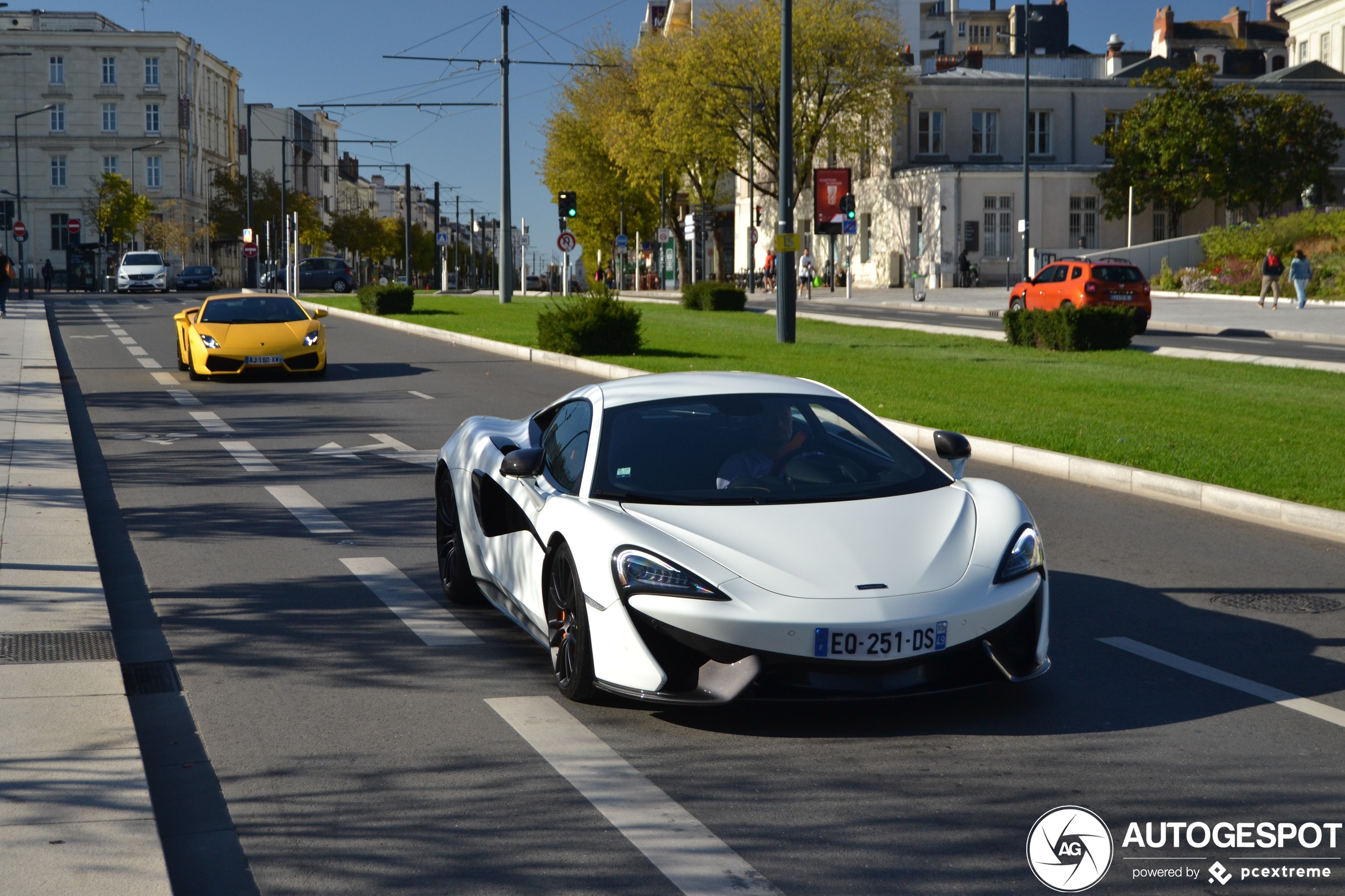 McLaren 570S