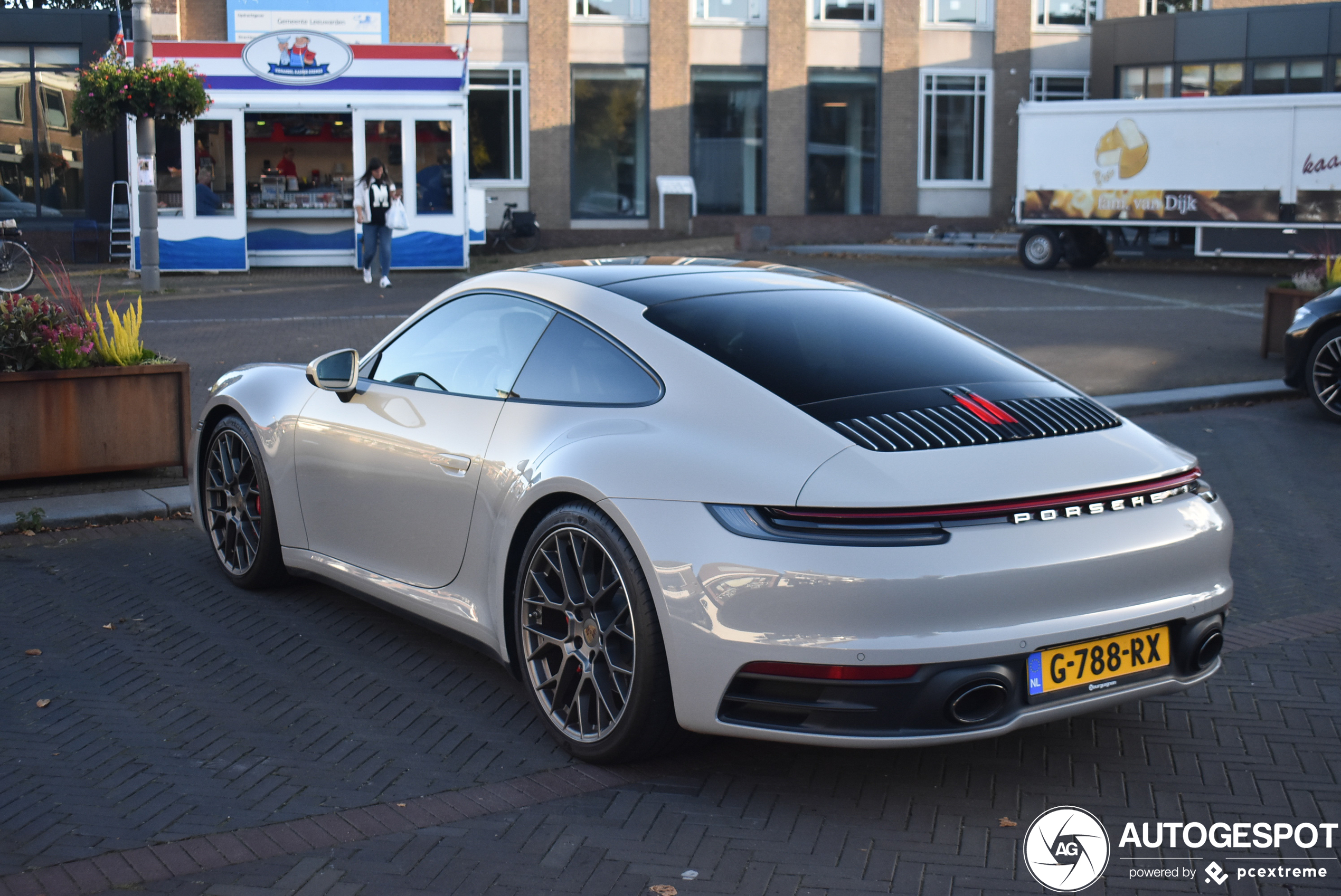 Porsche 992 Carrera 4S