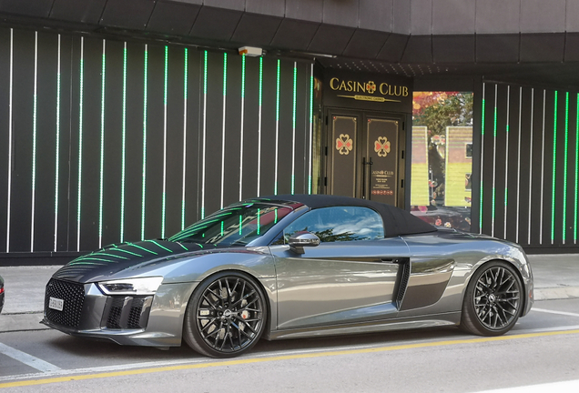 Audi R8 V10 Spyder 2016