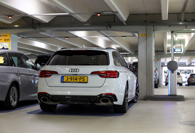 Audi RS4 Avant B9