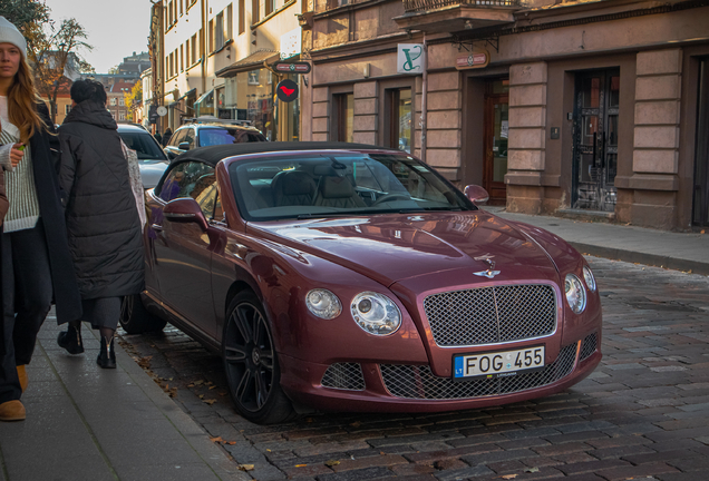 Bentley Continental GTC 2012