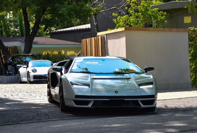 Lamborghini Countach LPI 800-4