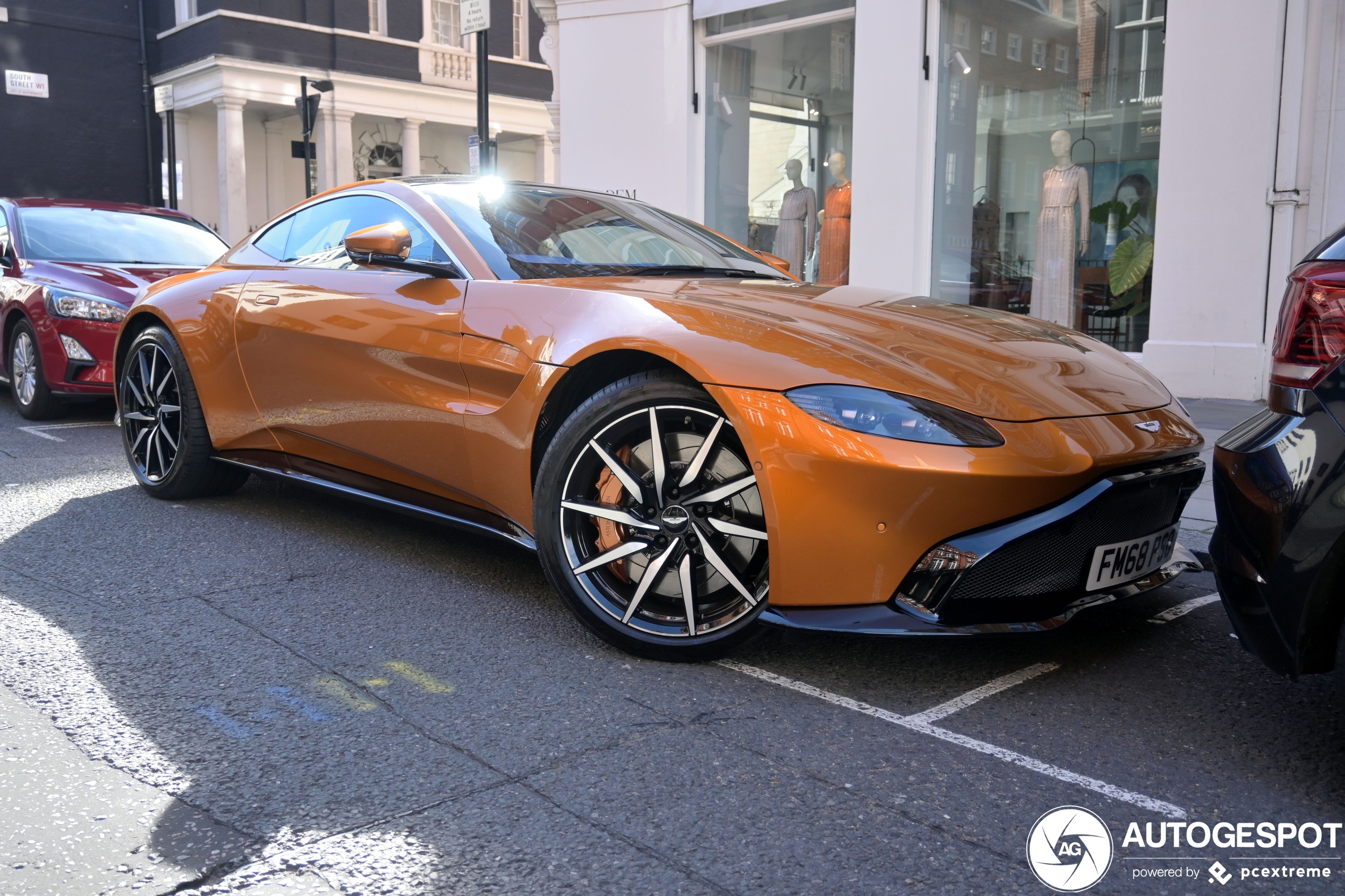 Aston Martin V8 Vantage 2018