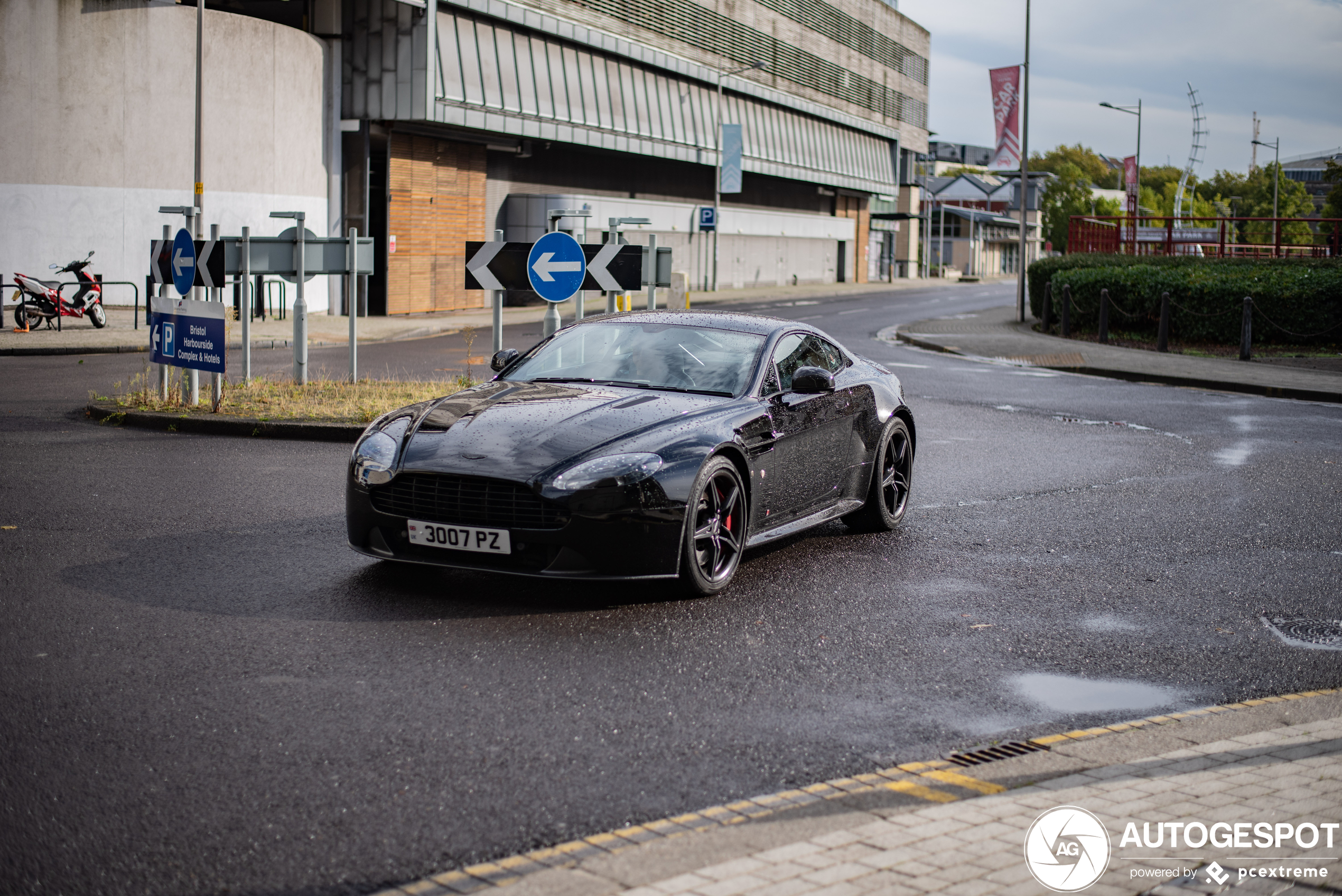 Aston Martin V8 Vantage