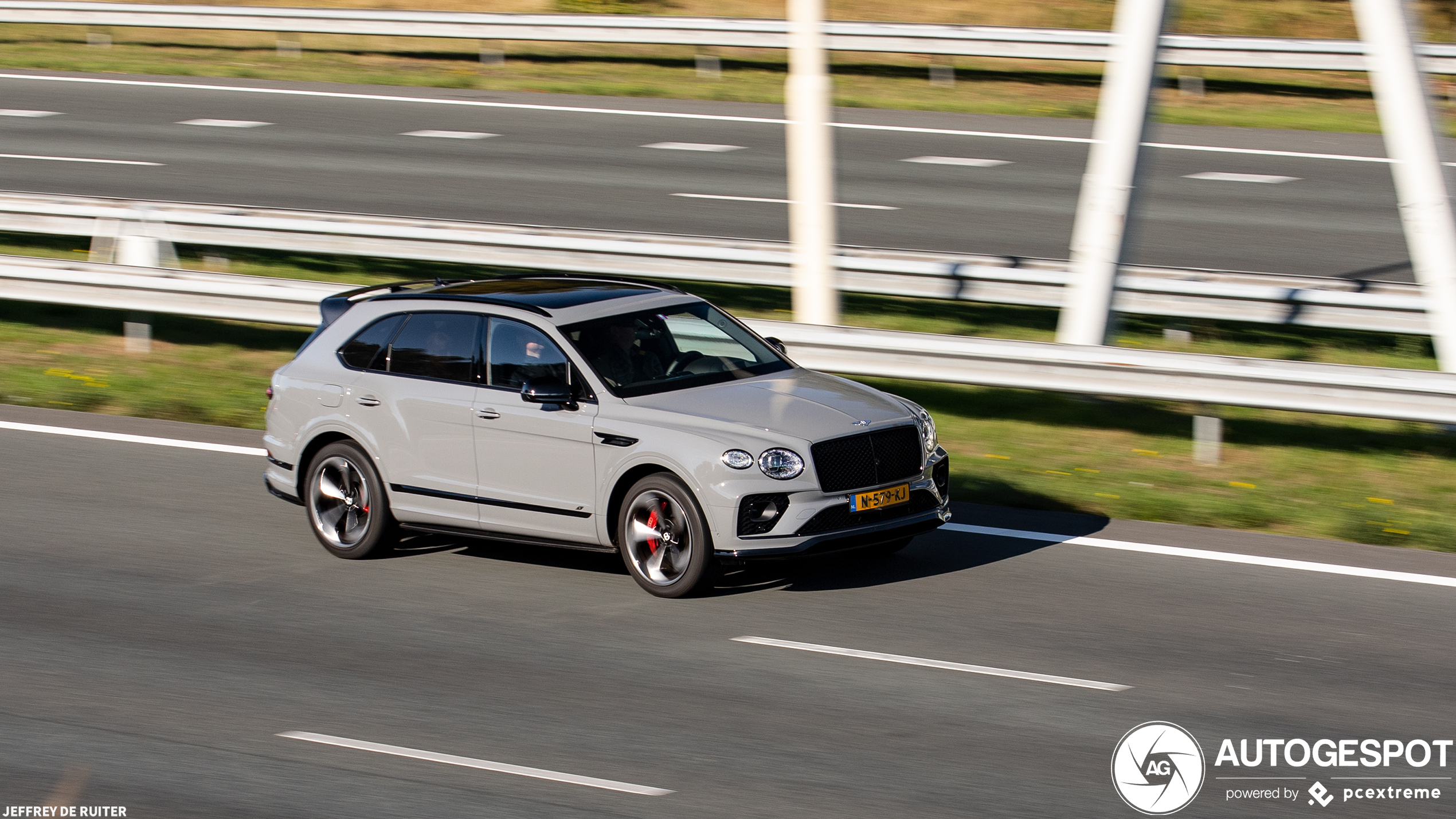 Bentley Bentayga V8 S 2022