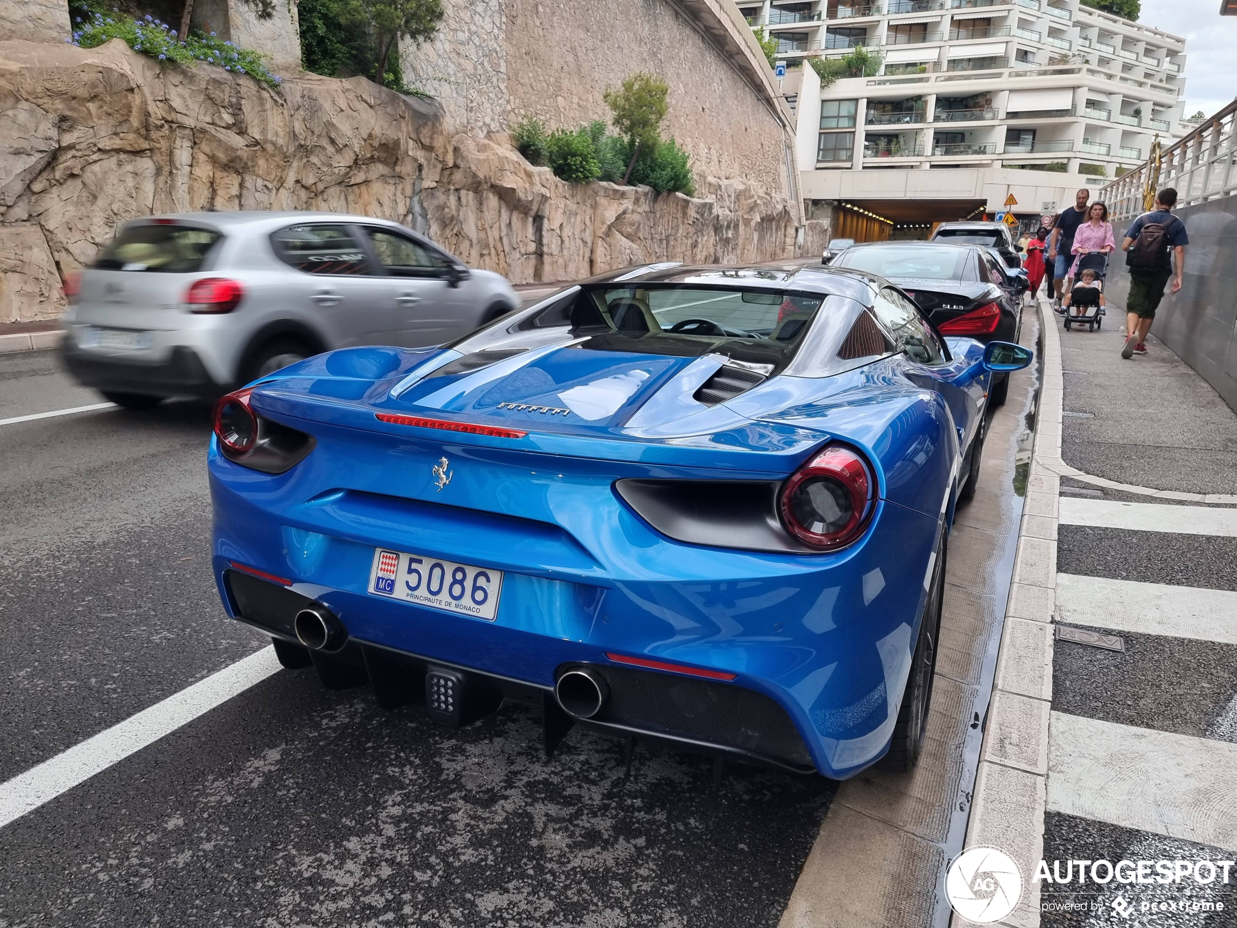 Ferrari 488 Spider