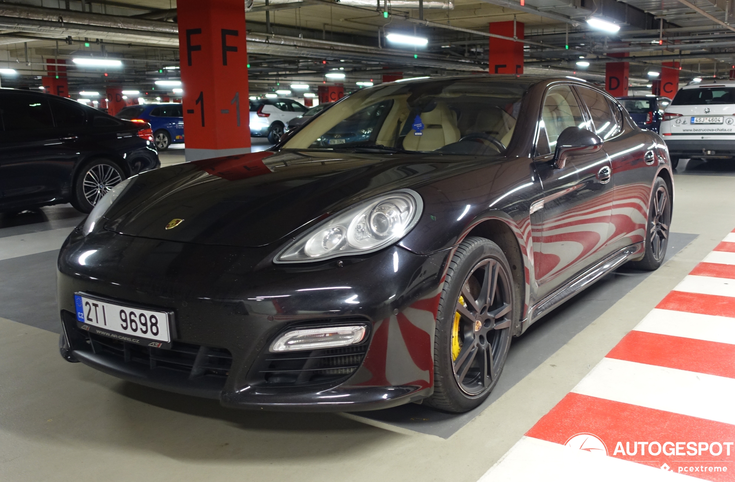 Porsche 970 Panamera Turbo S MkI