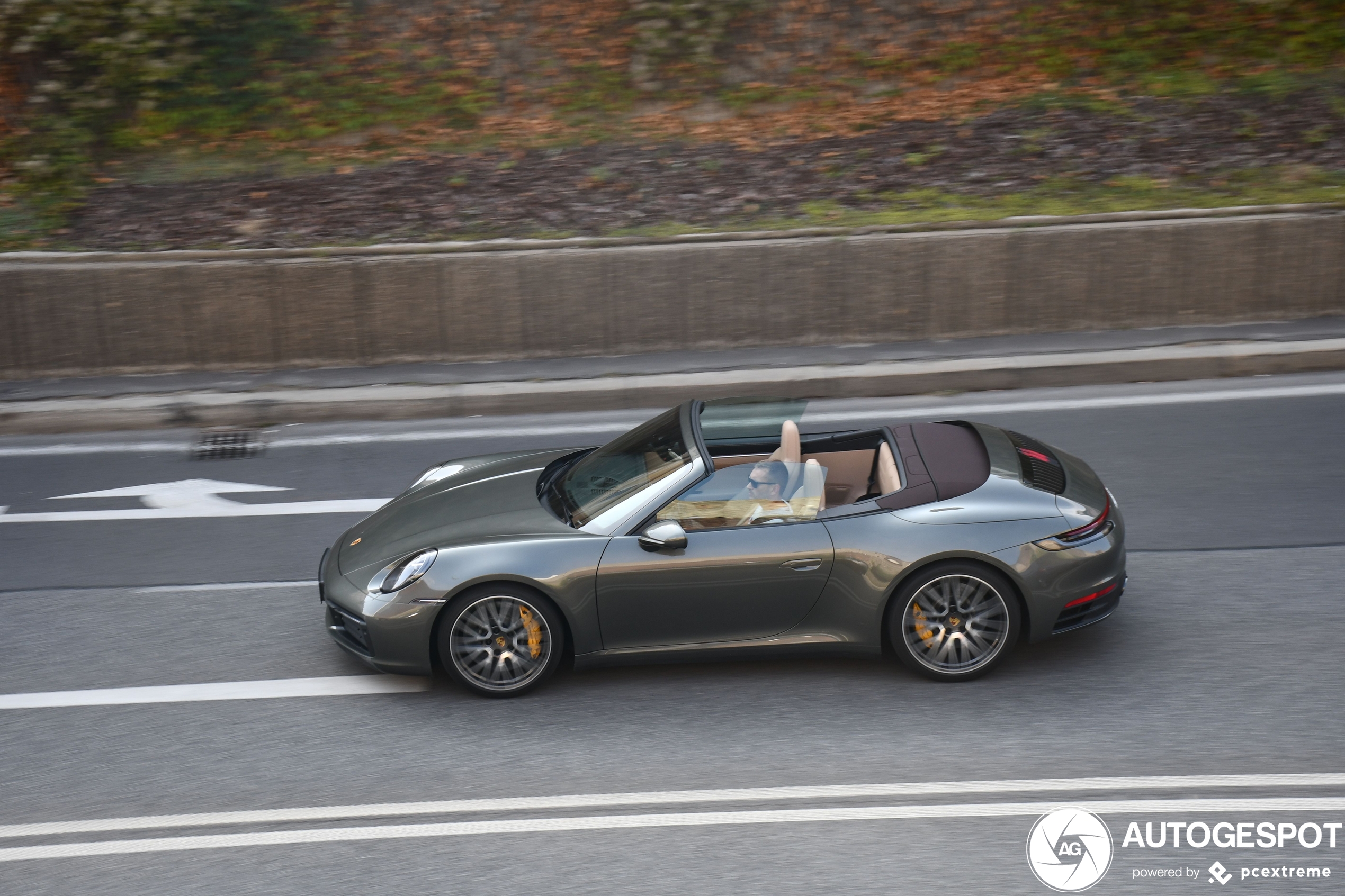 Porsche 992 Carrera 4S Cabriolet