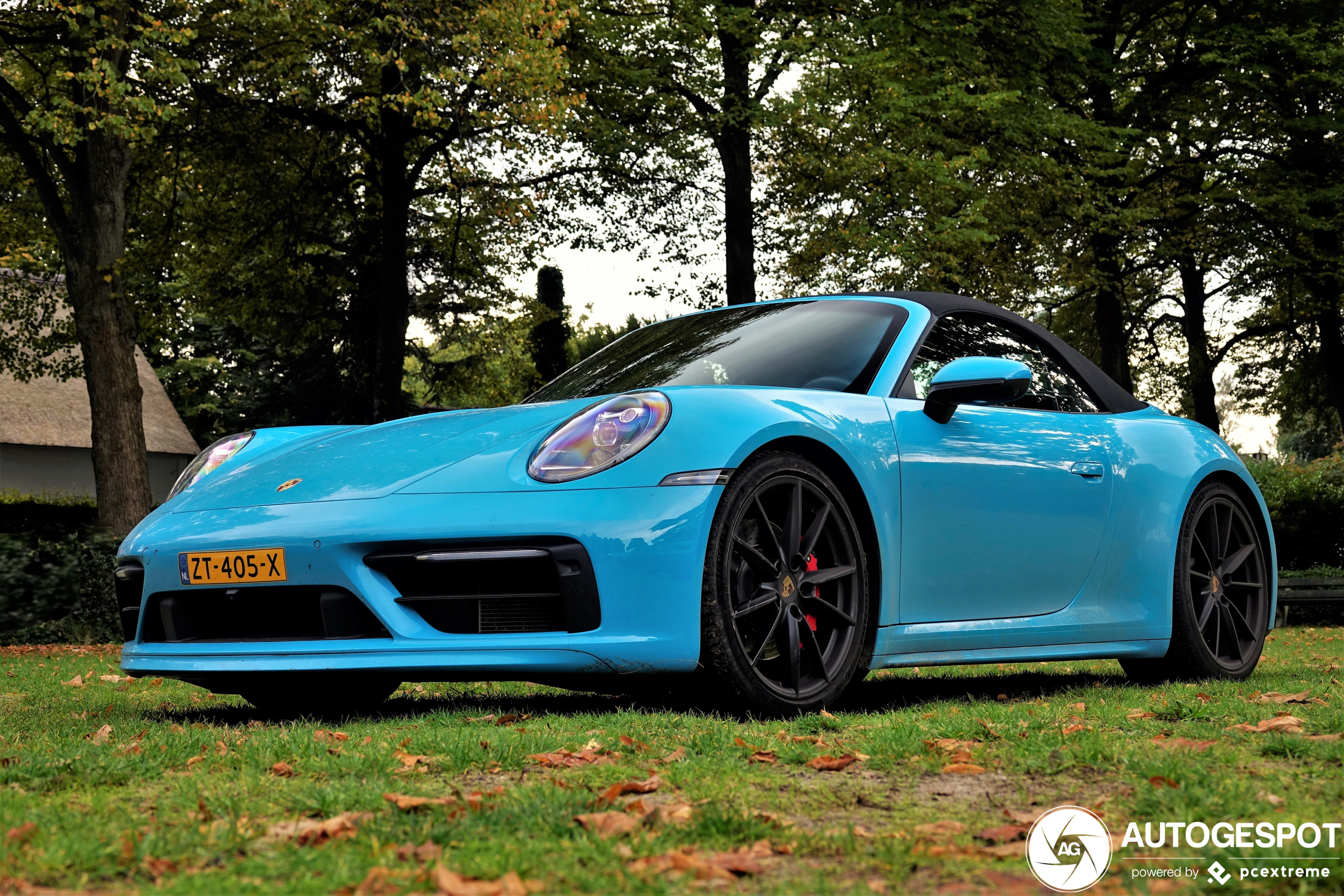 Porsche 992 Carrera 4S Cabriolet