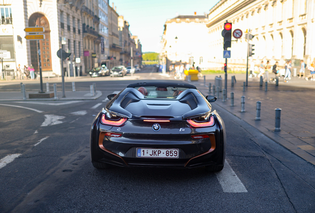 BMW i8 Roadster Ultimate Sophisto Edition