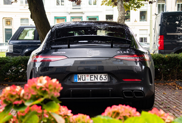 Mercedes-AMG GT 63 X290