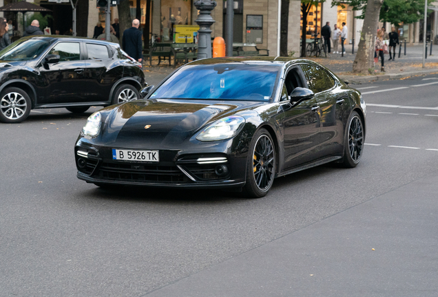 Porsche 971 Panamera Turbo