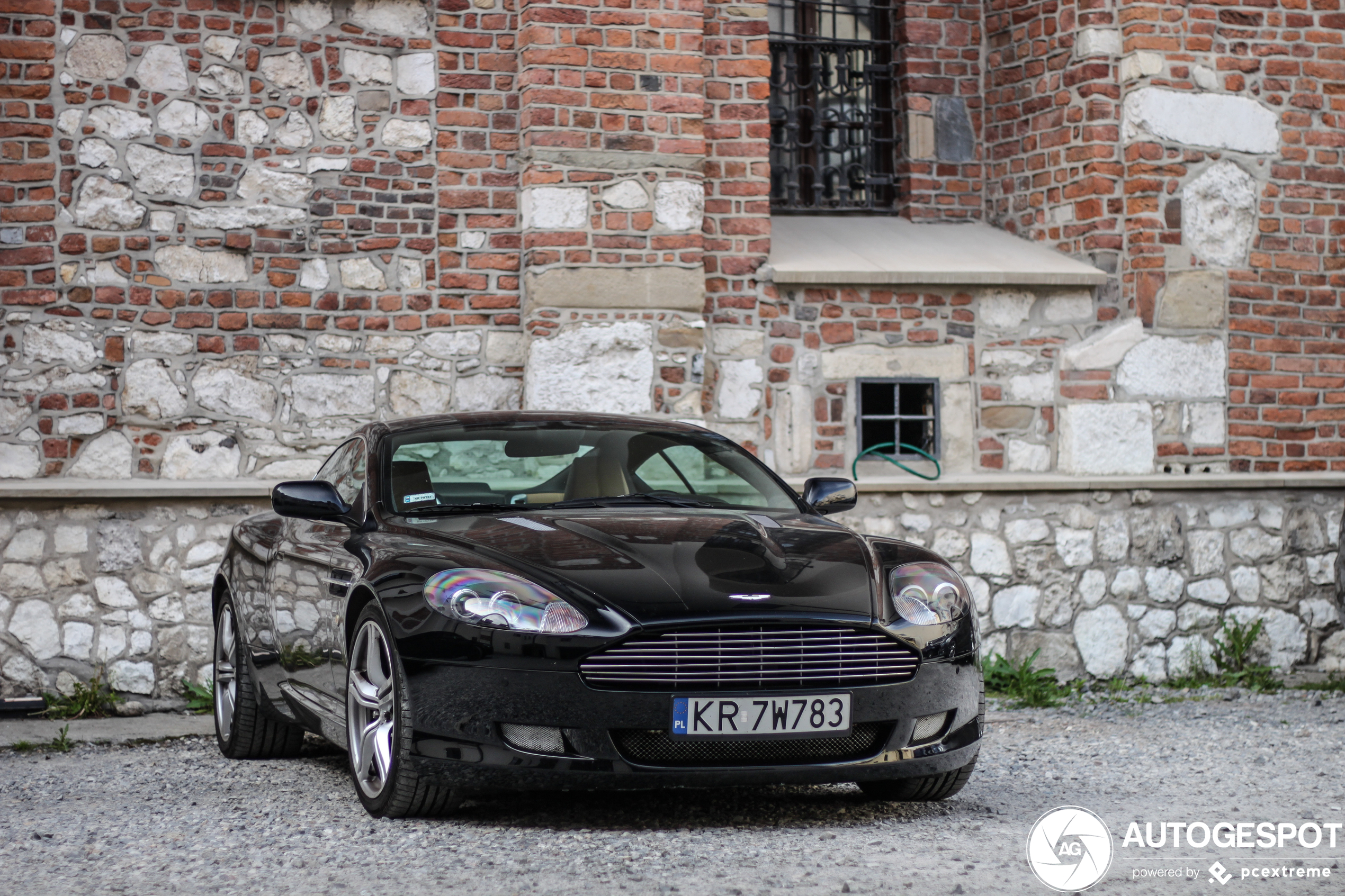 Aston Martin DB9