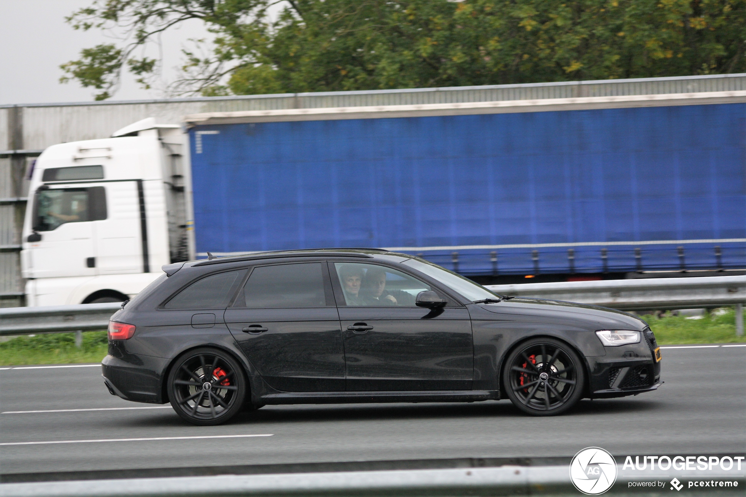 Audi RS4 Avant B8