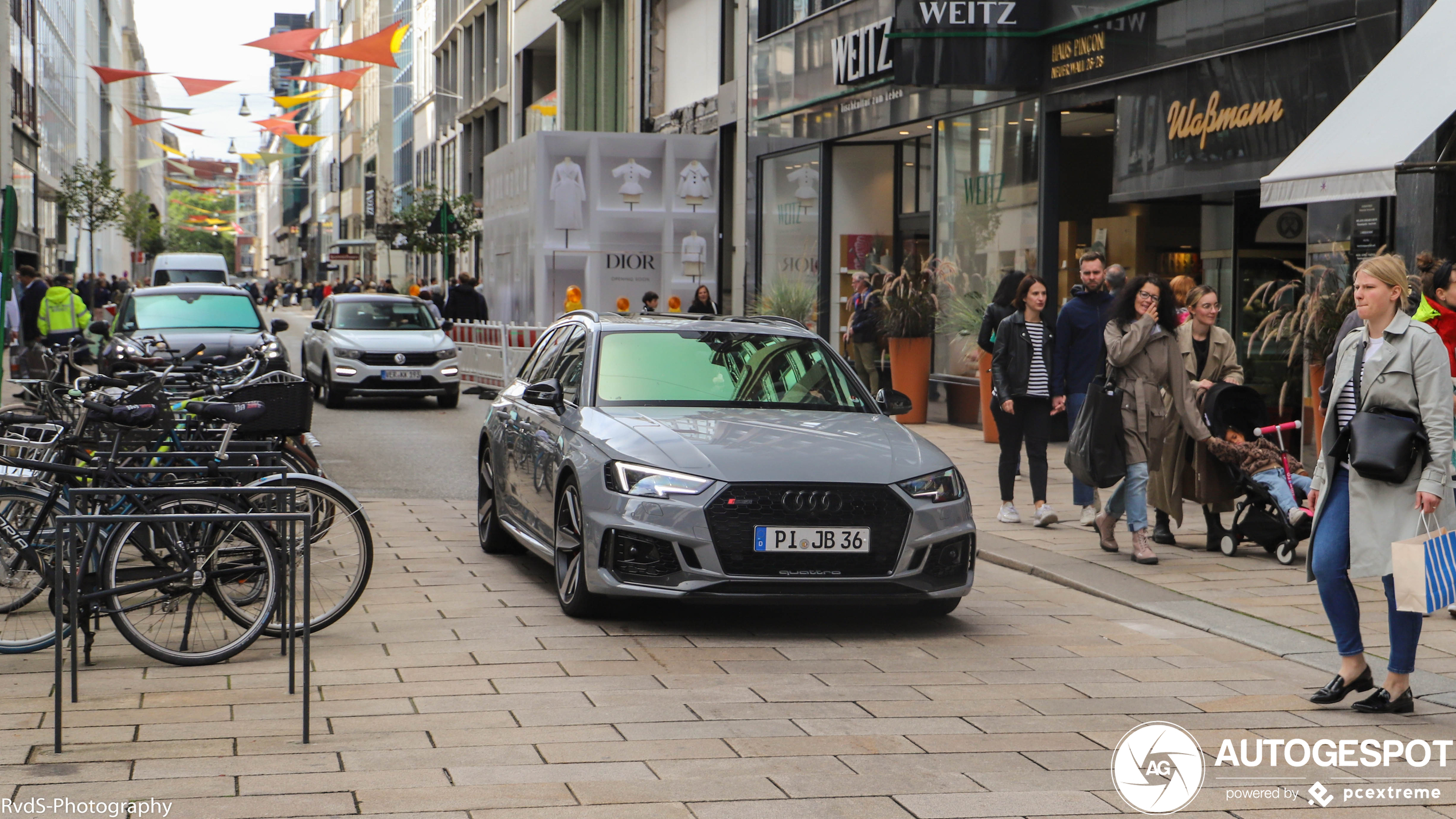 Audi RS4 Avant B9