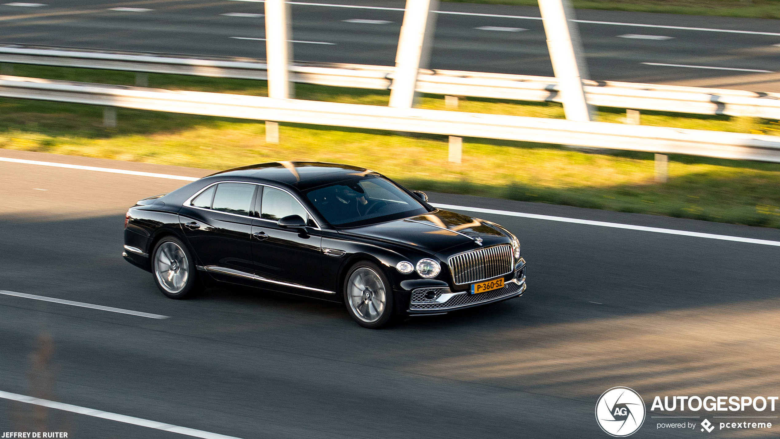 Bentley Flying Spur V8 2021