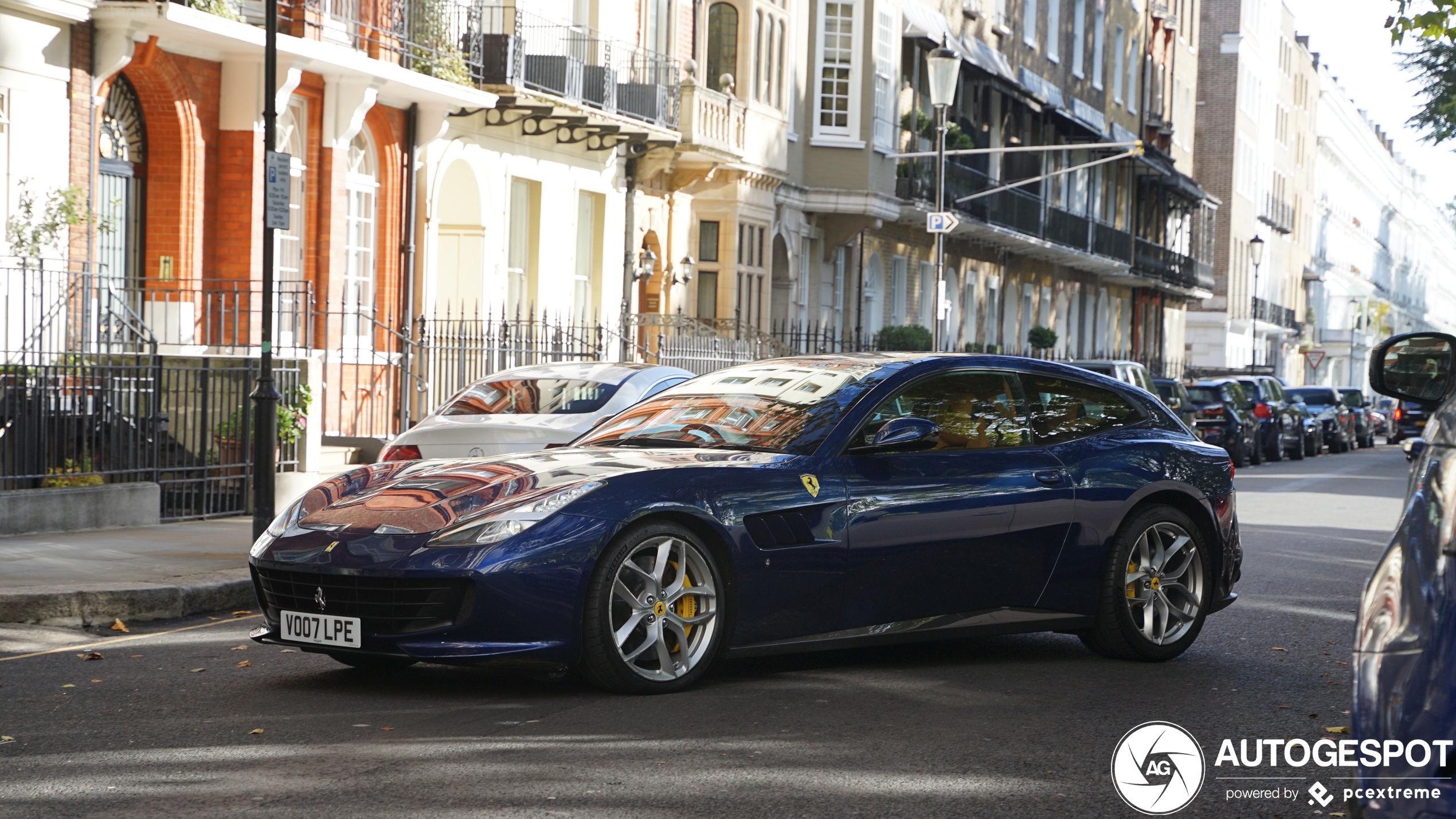 Ferrari GTC4Lusso T