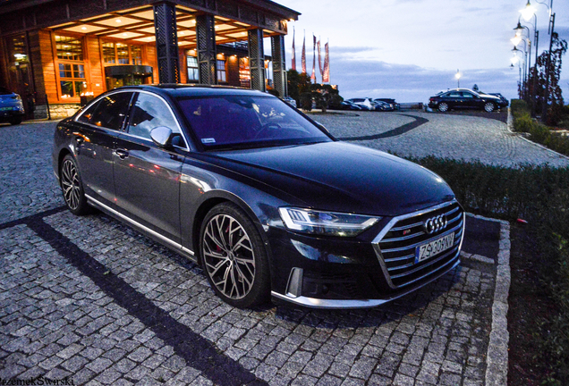 Audi S8 D5