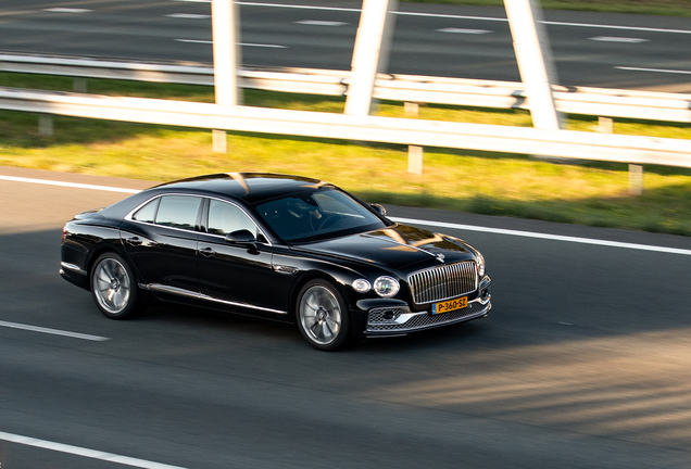 Bentley Flying Spur V8 2021