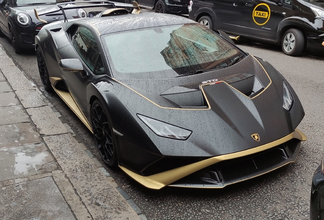 Lamborghini Huracán LP640-2 STO