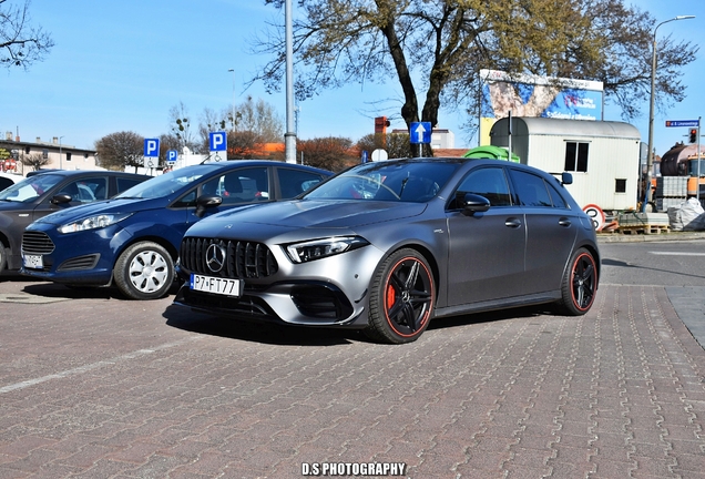 Mercedes-AMG A 45 S W177