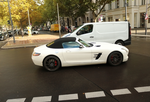 Mercedes-Benz SLS AMG GT Roadster